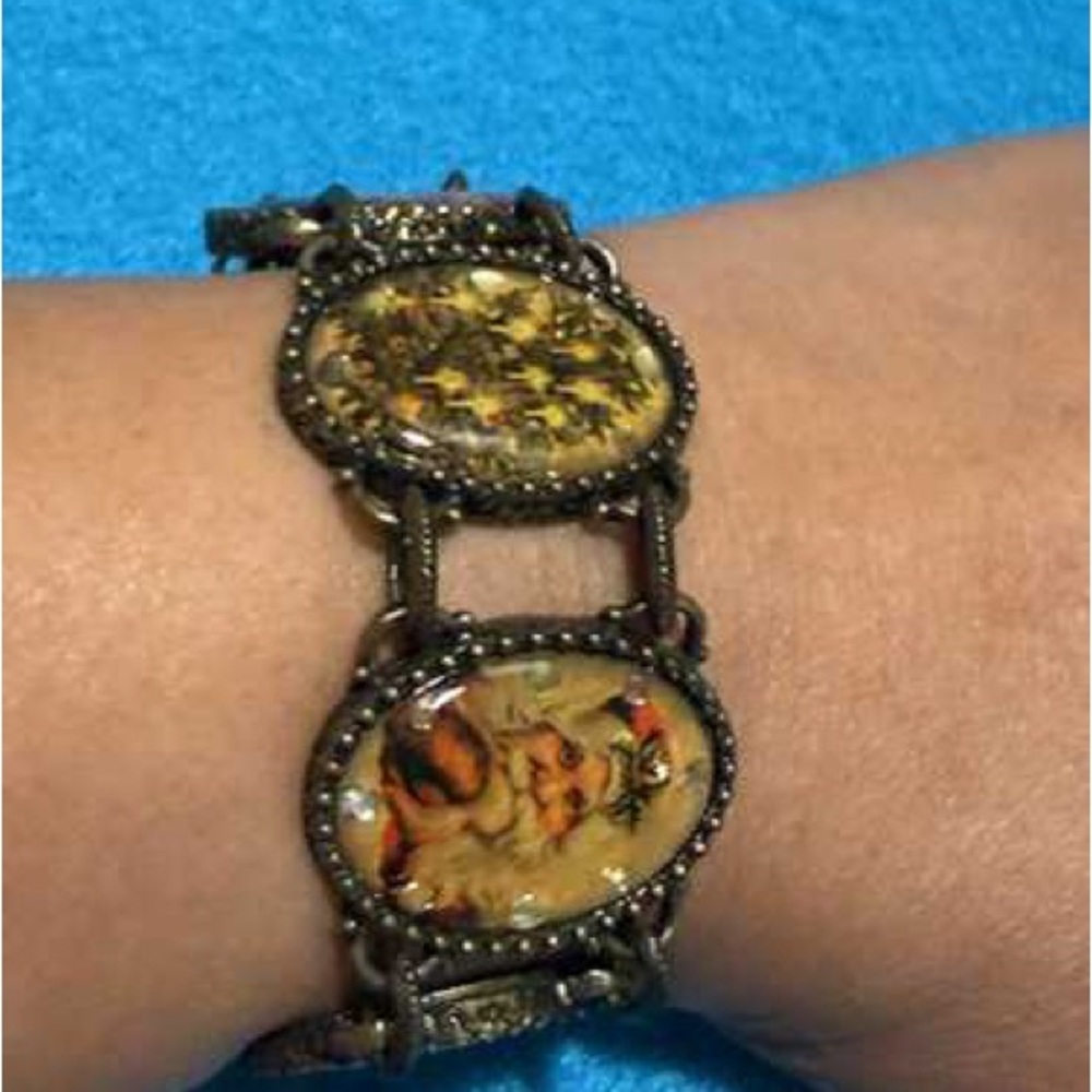 Vintage Nina Ricci Avon Christmas Scene Bracelet: Antiqued Bronze Tone, 8"